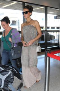 Kate Beckinsale feet photo thumbnail