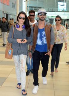 Shraddha Kapoor feet photo thumbnail
