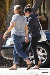 Lea Michele feet photo thumbnail