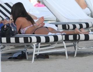 Claudia Romani feet photo thumbnail