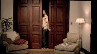 Famke Janssen feet photo thumbnail