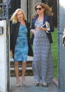 Angela Kinsey feet photo thumbnail