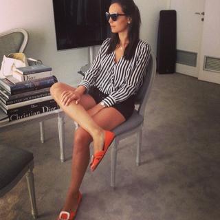 Caterina Balivo feet photo thumbnail