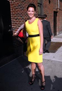 Katherine Heigl feet photo thumbnail