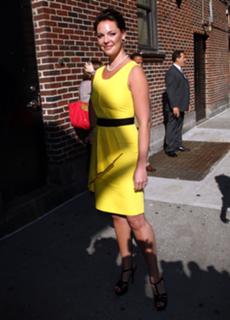 Katherine Heigl feet photo thumbnail