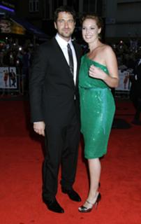 Katherine Heigl feet photo thumbnail
