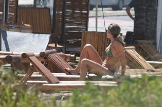 Grazi Massafera feet photo thumbnail