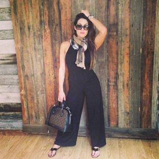 Nikki Garcia feet photo thumbnail