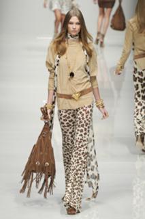 Karlie Kloss feet photo thumbnail