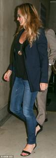 Molly Sims feet photo thumbnail