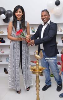 Rakul Preet Singh feet photo thumbnail