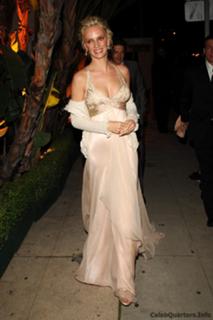Uma Thurman feet photo thumbnail