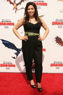 America Ferrera feet photo thumbnail