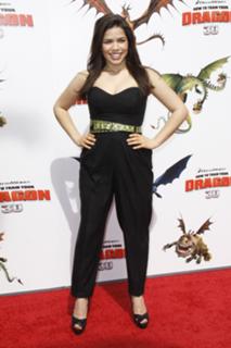 America Ferrera feet photo thumbnail