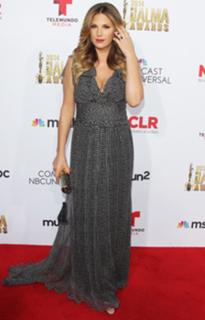 Daisy Fuentes feet photo thumbnail