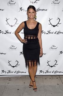 Rocsi Diaz feet photo thumbnail
