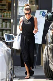 Lea Michele feet photo thumbnail
