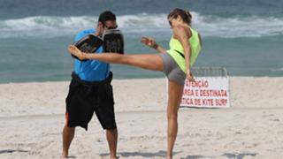 Grazi Massafera feet photo thumbnail