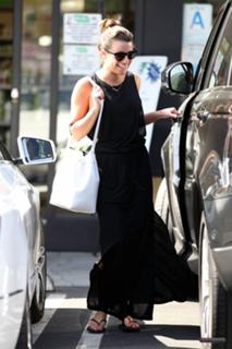 Lea Michele feet photo thumbnail