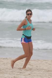 Grazi Massafera feet photo thumbnail