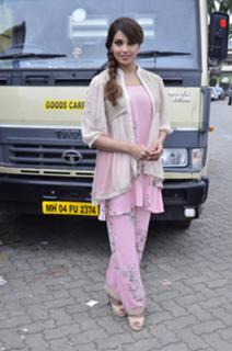 Bipasha Basu feet photo thumbnail