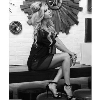Chanel West Coast feet photo thumbnail