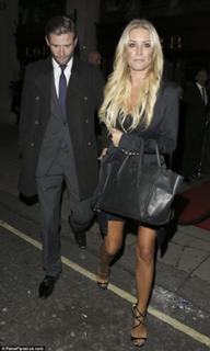 Denise Van Outen feet photo thumbnail