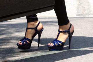 Lauren Conrad feet photo thumbnail