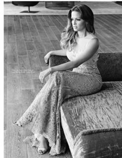 Rocsi Diaz feet photo thumbnail