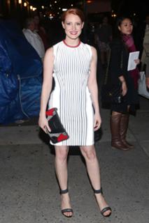 Jessica Chastain feet photo thumbnail