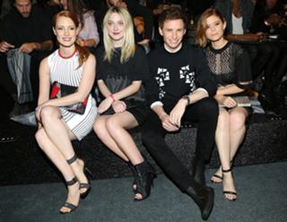 Jessica Chastain feet photo thumbnail