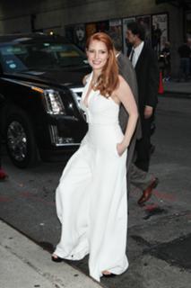 Jessica Chastain feet photo thumbnail
