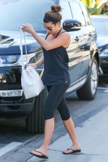 Lea Michele feet photo thumbnail