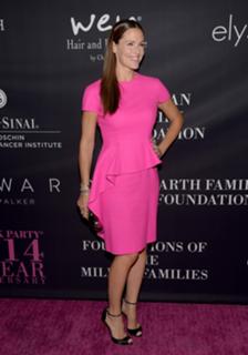 Jennifer Garner feet photo thumbnail