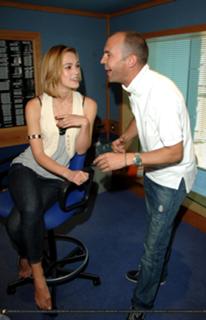 Keira Knightley feet photo thumbnail