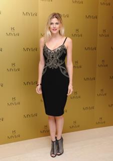 Ashley James feet photo thumbnail