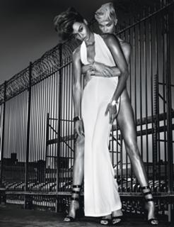 Karlie Kloss feet photo thumbnail