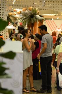 Bruna Marquezine feet photo thumbnail