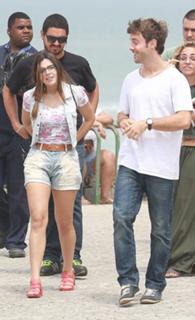 Giovanna Lancellotti feet photo thumbnail
