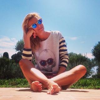Federica Fontana feet photo thumbnail