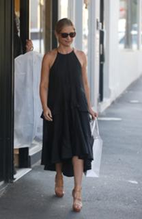 Sarah Michelle Gellar feet photo thumbnail