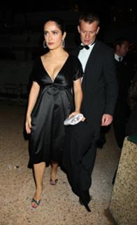 Salma Hayek feet photo thumbnail