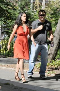 Salma Hayek feet photo thumbnail