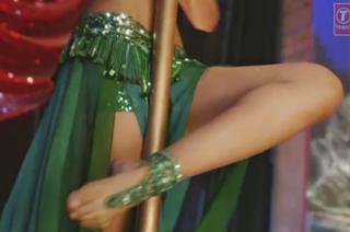 Deepika Padukone feet photo thumbnail
