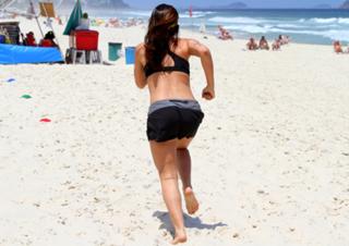 Anitta feet photo thumbnail