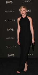 Kirsten Dunst feet photo thumbnail