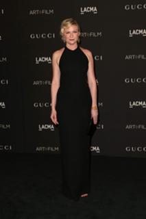 Kirsten Dunst feet photo thumbnail