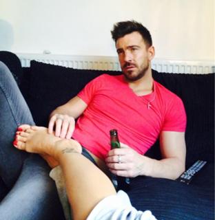 Kym Marsh feet photo thumbnail