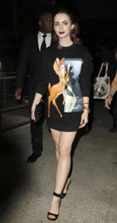 Lily Collins feet photo thumbnail