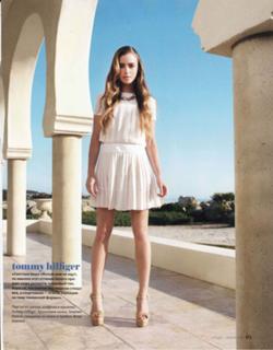 Lily Collins feet photo thumbnail